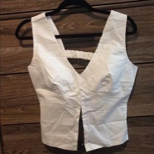 Sleeveless cotton top